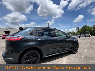 2022 Ford Edge SE
