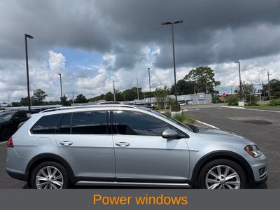 2017 Volkswagen Golf Alltrack TSI SE 4Motion