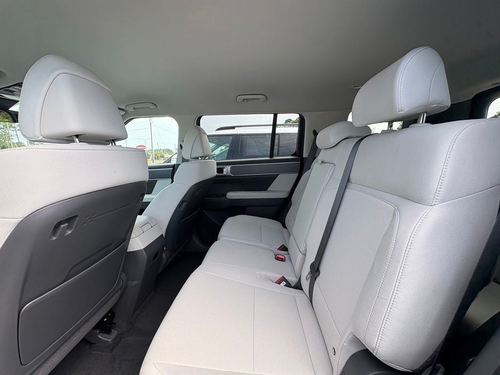 2027 Hyundai Santa Fe SE