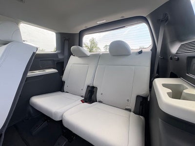 2027 Hyundai Santa Fe SE