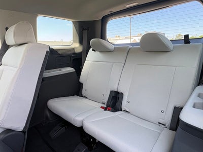 2027 Hyundai Santa Fe SE