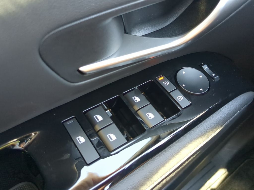 2025 Hyundai Santa Cruz SEL Activity