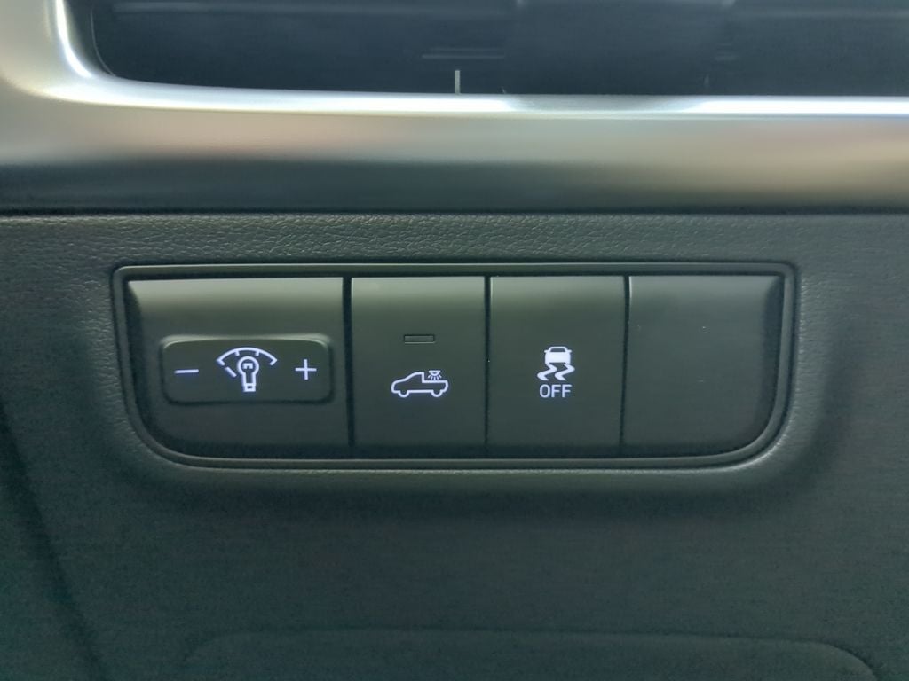 2025 Hyundai Santa Cruz SEL Activity