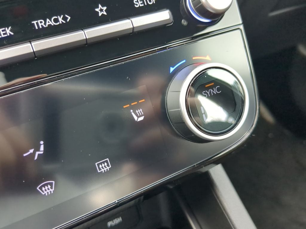 2025 Hyundai Santa Cruz SEL Activity