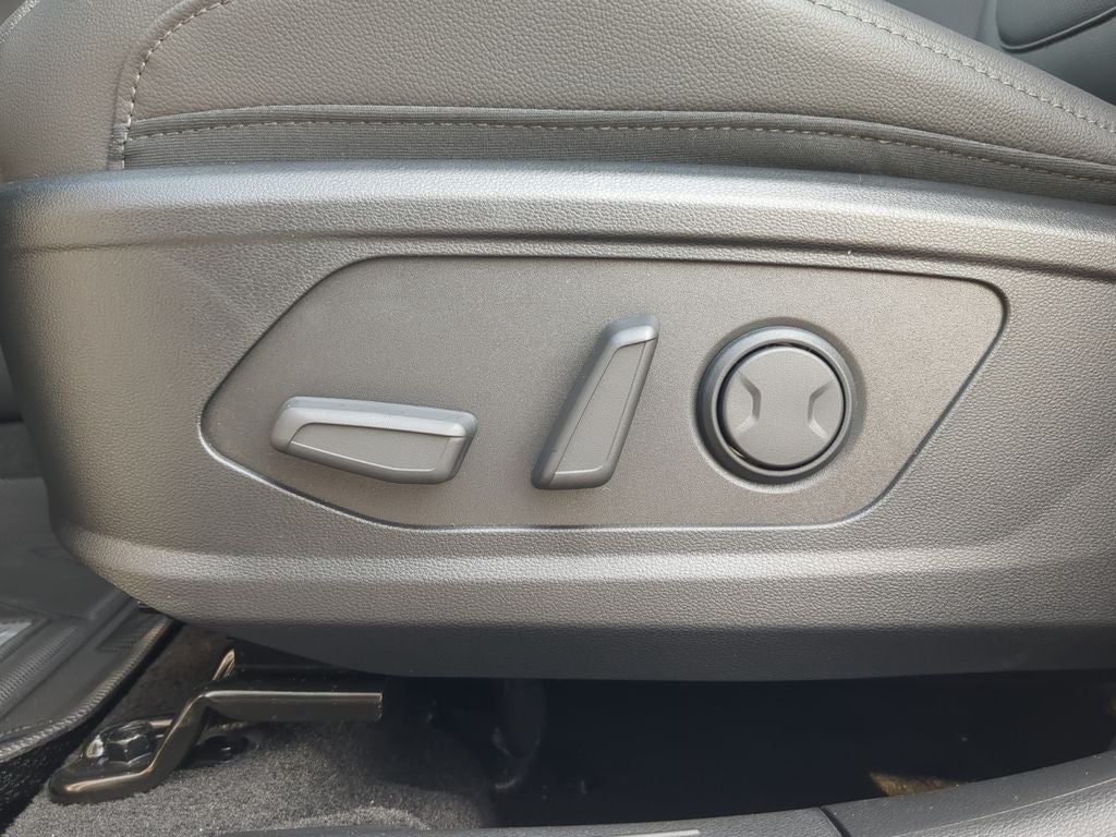 2025 Hyundai Santa Cruz SEL Activity