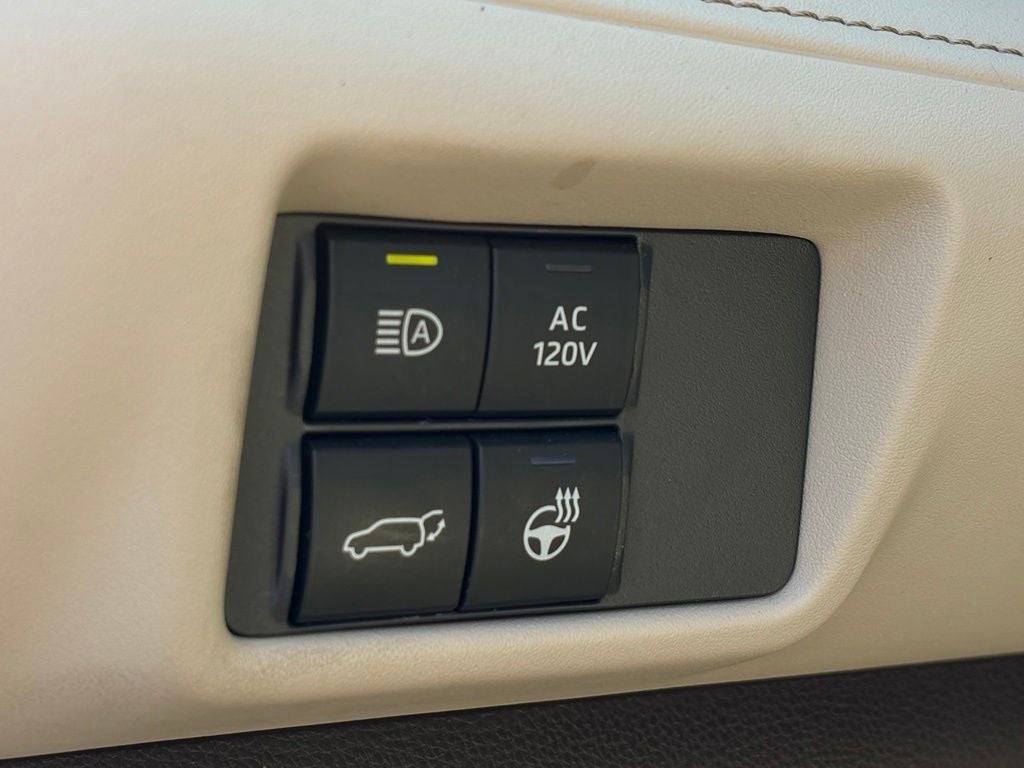 2022 Toyota Highlander Hybrid Limited