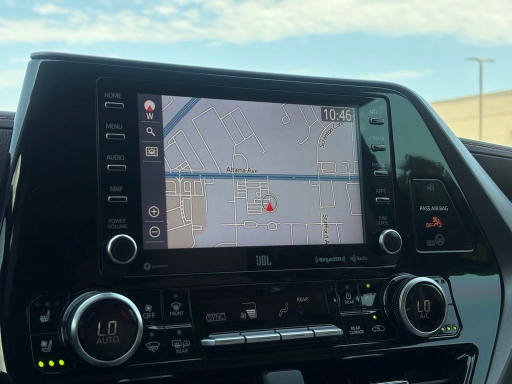 2022 Toyota Highlander Hybrid Limited