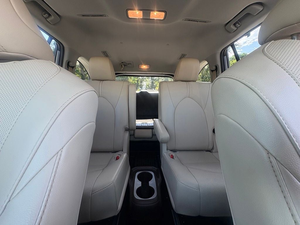 2022 Toyota Highlander Hybrid Limited