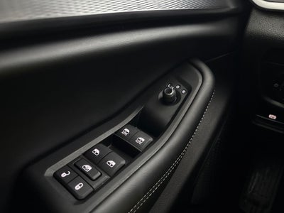 2025 Jeep Grand Cherokee Laredo 4x2