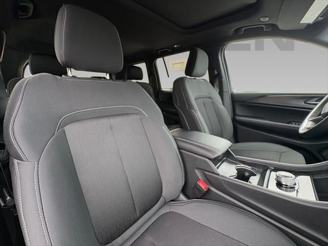 2026 Jeep Grand Cherokee GRAND CHEROKEE LAREDO X 4X2