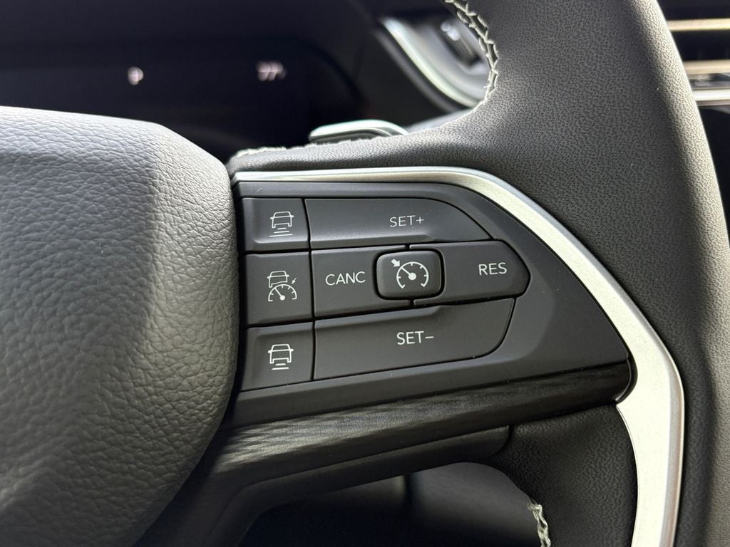 2026 Jeep Grand Cherokee GRAND CHEROKEE LAREDO X 4X2