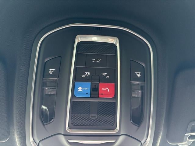 2026 Jeep Grand Cherokee GRAND CHEROKEE LAREDO ALTITUDE 4X2