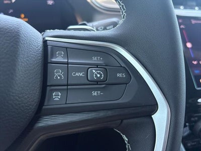 2026 Jeep Grand Cherokee GRAND CHEROKEE LAREDO 4X4