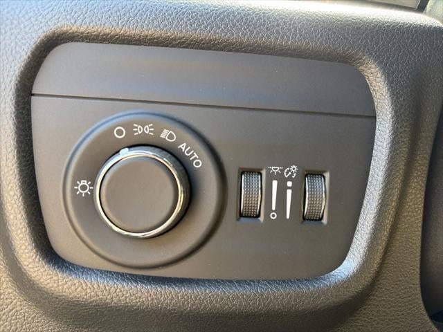 2026 Jeep Grand Cherokee GRAND CHEROKEE LAREDO 4X4