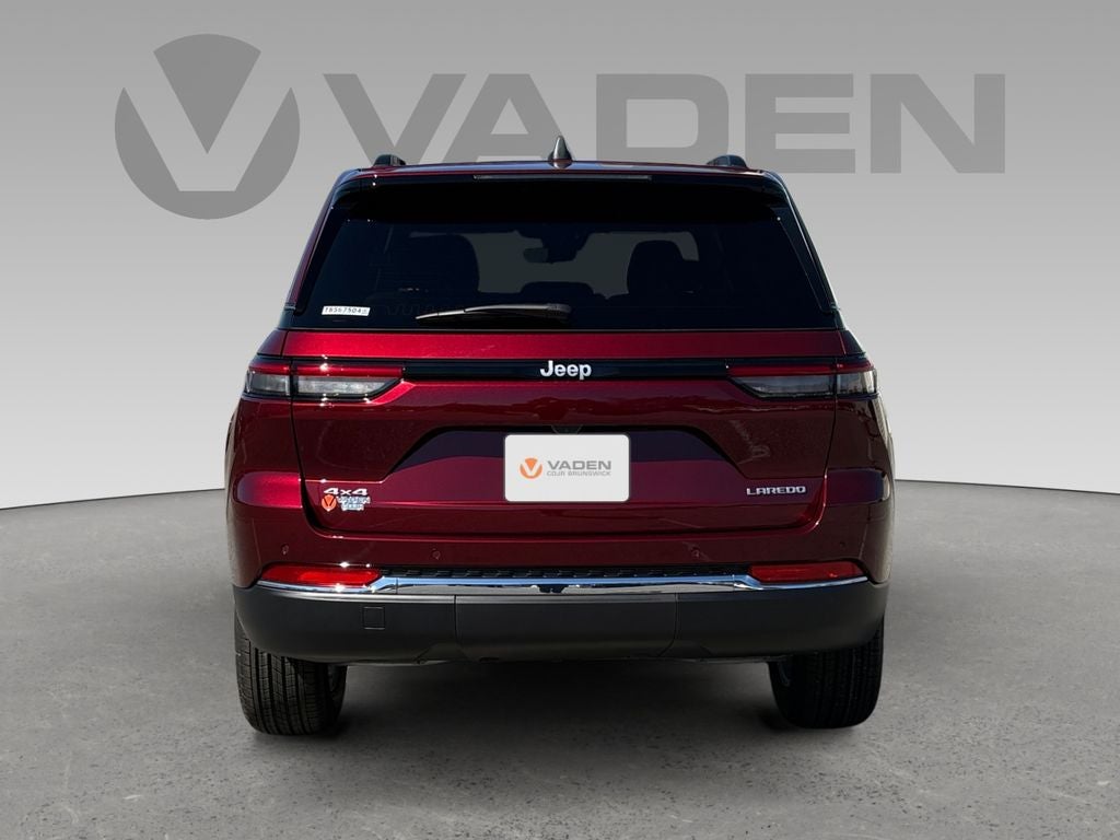 2026 Jeep Grand Cherokee GRAND CHEROKEE LAREDO 4X4