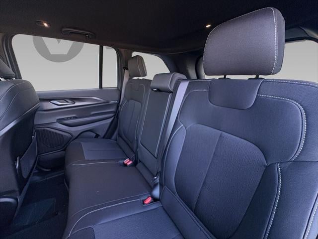 2026 Jeep Grand Cherokee GRAND CHEROKEE LAREDO 4X4