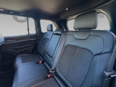 2026 Jeep Grand Cherokee GRAND CHEROKEE LAREDO ALTITUDE 4X4