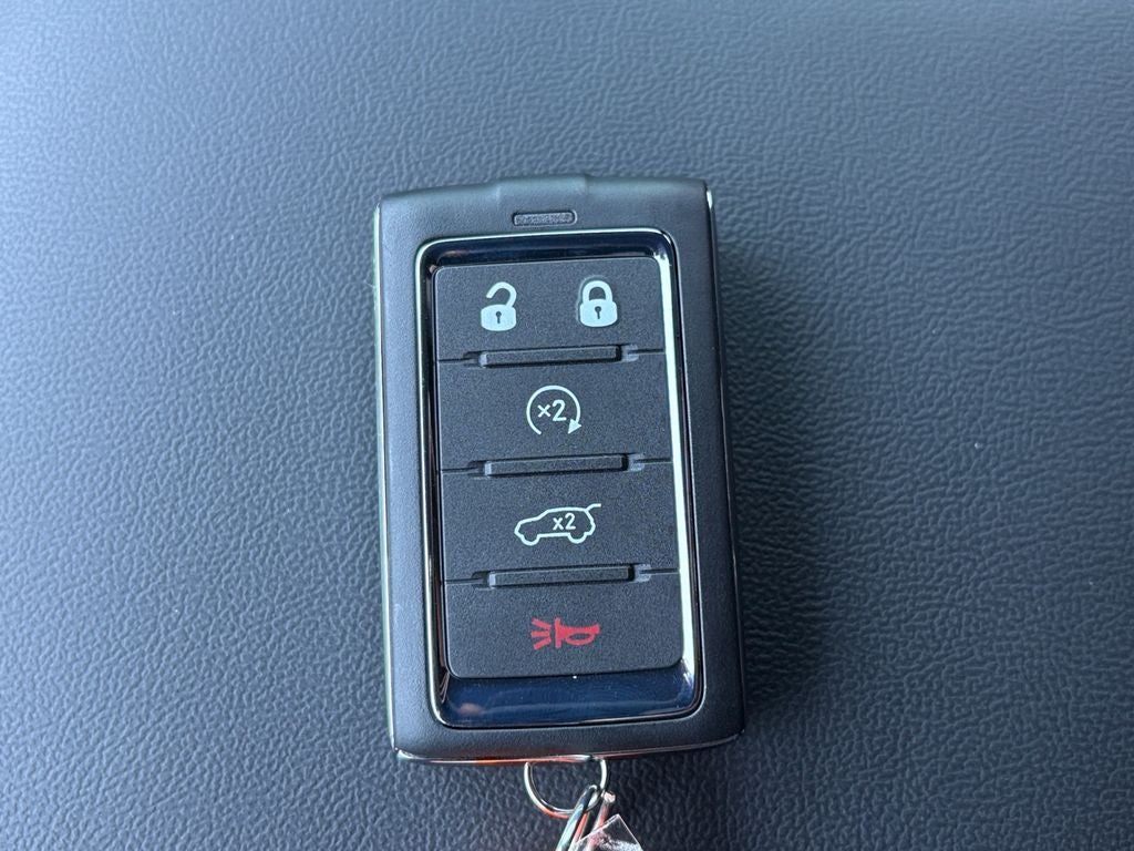 2026 Jeep Grand Cherokee GRAND CHEROKEE L LAREDO ALTITUDE 4X2
