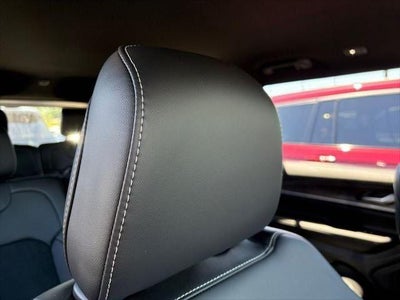 2026 Jeep Grand Cherokee GRAND CHEROKEE L LAREDO ALTITUDE 4X2