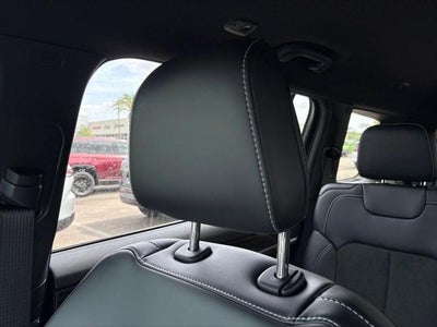2026 Jeep Grand Cherokee GRAND CHEROKEE L LAREDO ALTITUDE 4X2