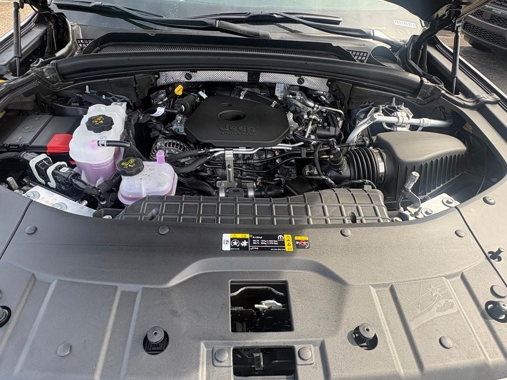 2026 Jeep Grand Cherokee GRAND CHEROKEE L LAREDO ALTITUDE 4X2