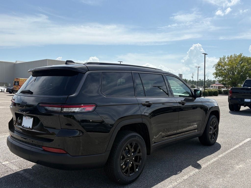 2026 Jeep Grand Cherokee GRAND CHEROKEE L LAREDO ALTITUDE 4X2