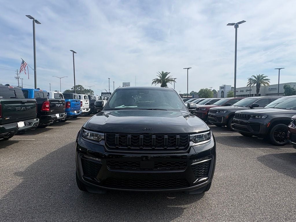 2026 Jeep Grand Cherokee GRAND CHEROKEE L LAREDO ALTITUDE 4X2