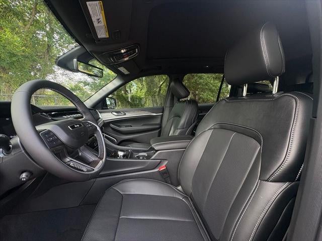 2026 Jeep Grand Cherokee GRAND CHEROKEE L LAREDO ALTITUDE 4X2