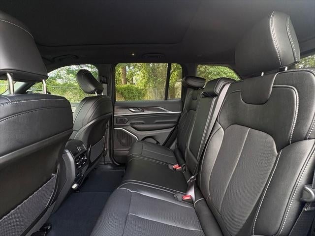 2026 Jeep Grand Cherokee GRAND CHEROKEE L LAREDO ALTITUDE 4X2