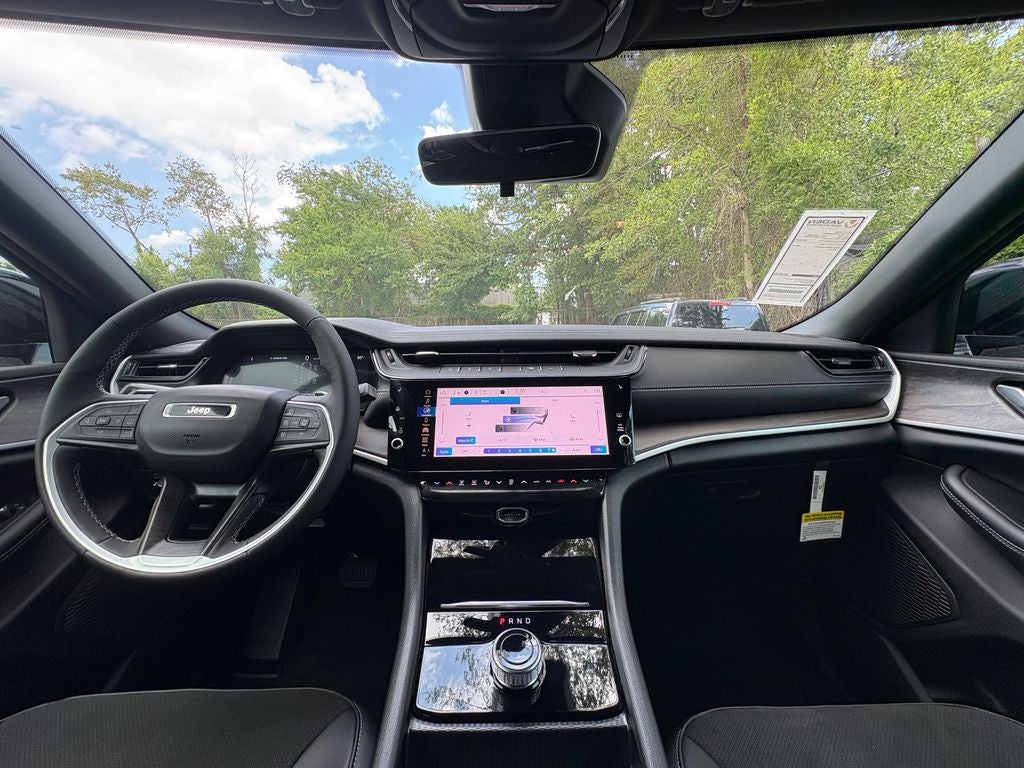 2026 Jeep Grand Cherokee GRAND CHEROKEE L LAREDO ALTITUDE 4X2