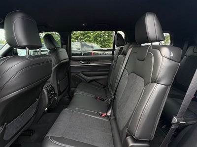 2026 Jeep Grand Cherokee GRAND CHEROKEE L LAREDO ALTITUDE 4X2