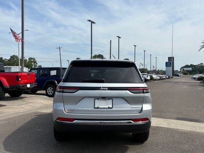 2026 Jeep Grand Cherokee GRAND CHEROKEE L LAREDO ALTITUDE 4X2