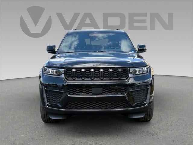 2026 Jeep Grand Cherokee GRAND CHEROKEE L LAREDO ALTITUDE 4X4