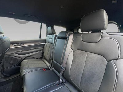 2026 Jeep Grand Cherokee GRAND CHEROKEE L LAREDO ALTITUDE 4X4