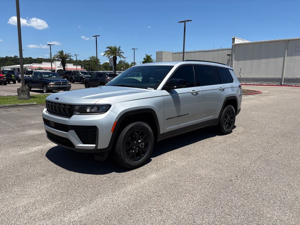 2026 Jeep Grand Cherokee GRAND CHEROKEE L LAREDO ALTITUDE 4X4