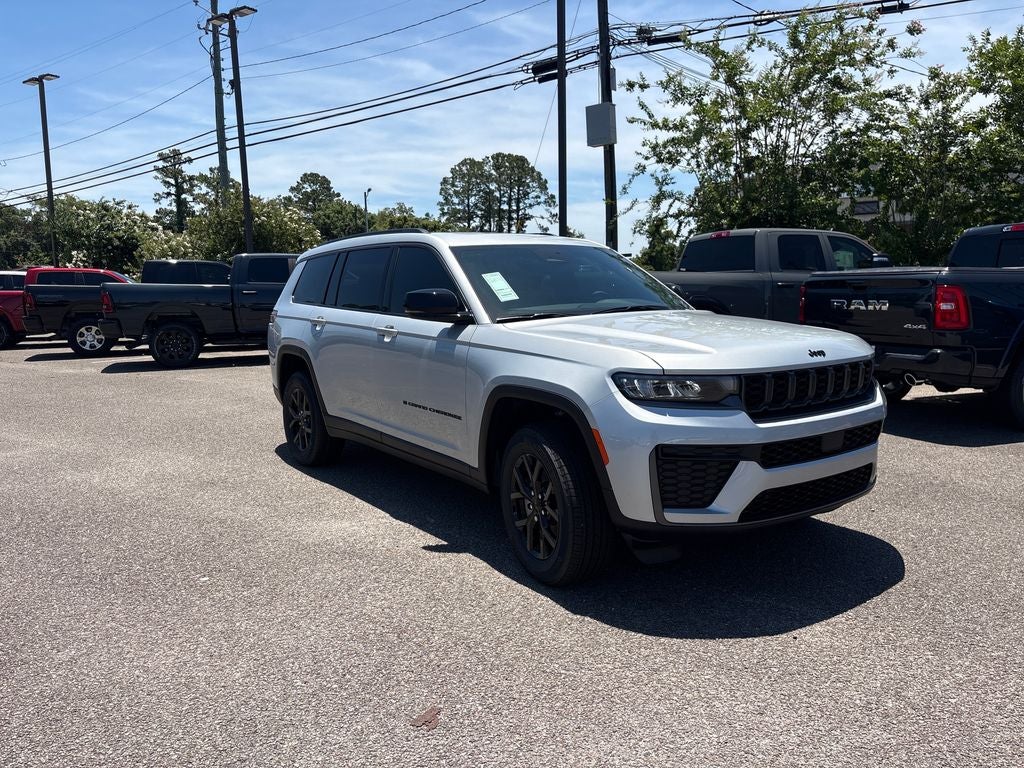 2026 Jeep Grand Cherokee GRAND CHEROKEE L LAREDO ALTITUDE 4X4