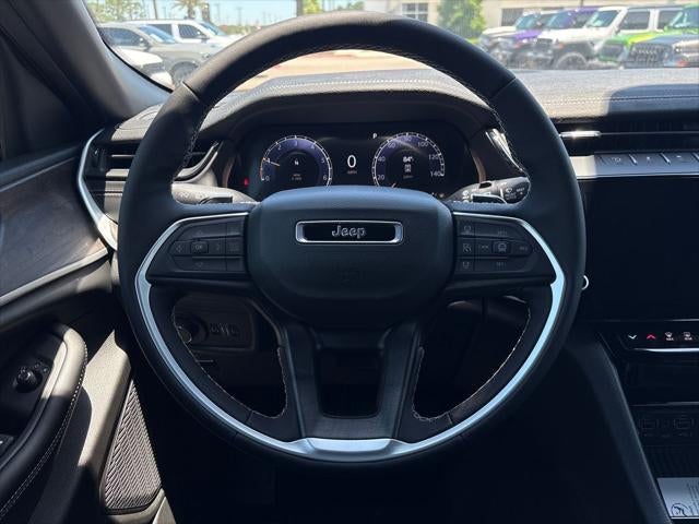 2026 Jeep Grand Cherokee GRAND CHEROKEE L LAREDO ALTITUDE 4X4