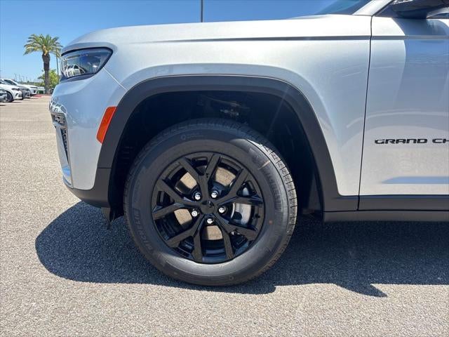 2026 Jeep Grand Cherokee GRAND CHEROKEE L LAREDO ALTITUDE 4X4