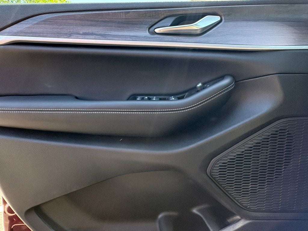 2026 Jeep Grand Cherokee GRAND CHEROKEE L LAREDO ALTITUDE 4X4