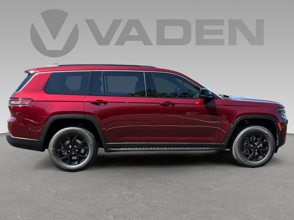 2026 Jeep Grand Cherokee GRAND CHEROKEE L LAREDO ALTITUDE 4X4