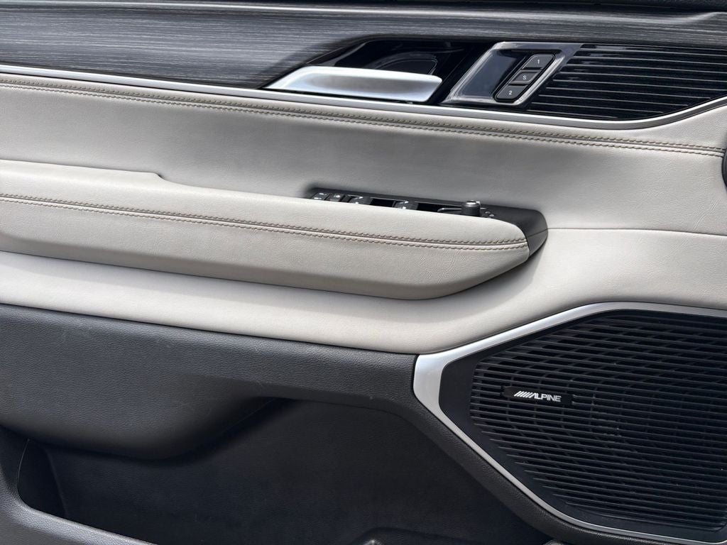 2024 Jeep Wagoneer L Series II 4x2