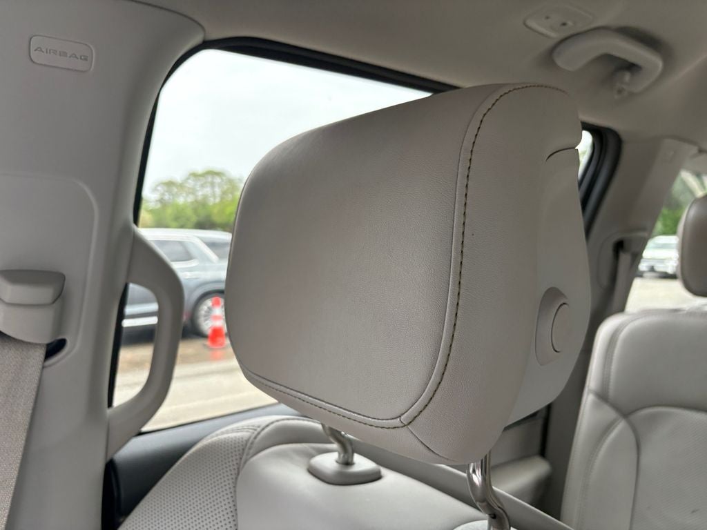 2024 Jeep Wagoneer L Series II 4x2