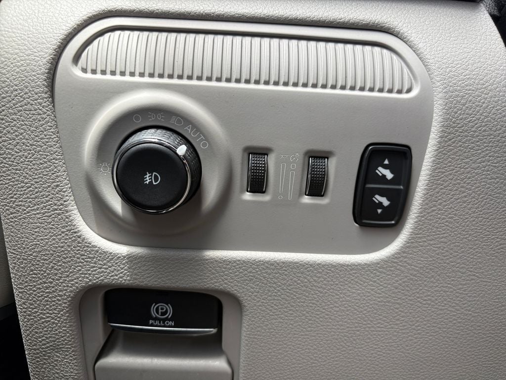2024 Jeep Wagoneer L Series II 4x2