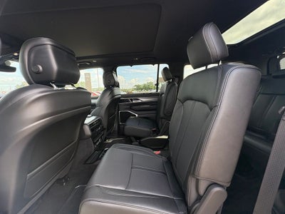 2026 Jeep Grand Wagoneer GRAND WAGONEER UPLAND 4X4
