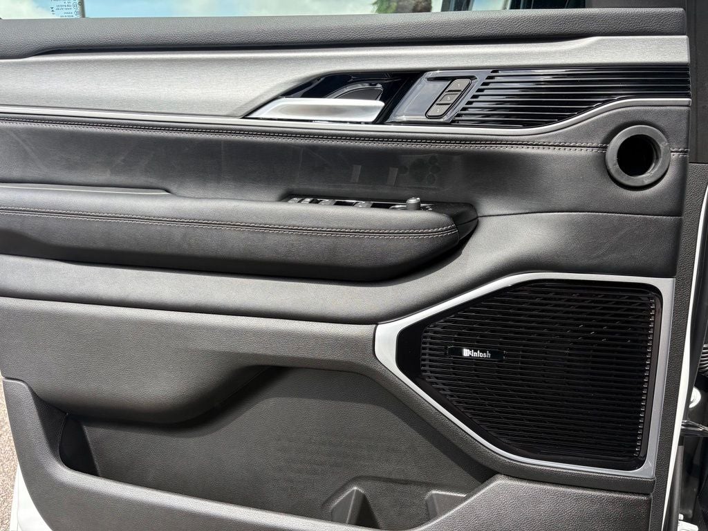 2026 Jeep Grand Wagoneer GRAND WAGONEER UPLAND 4X4