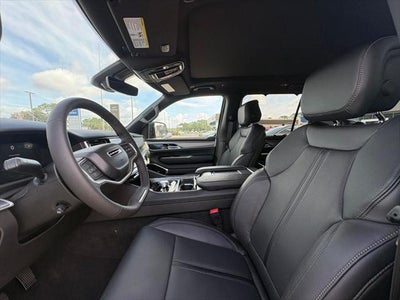 2026 Jeep Grand Wagoneer GRAND WAGONEER UPLAND 4X4