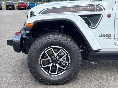 2026 Jeep Gladiator GLADIATOR SHADOW OPS 4X4