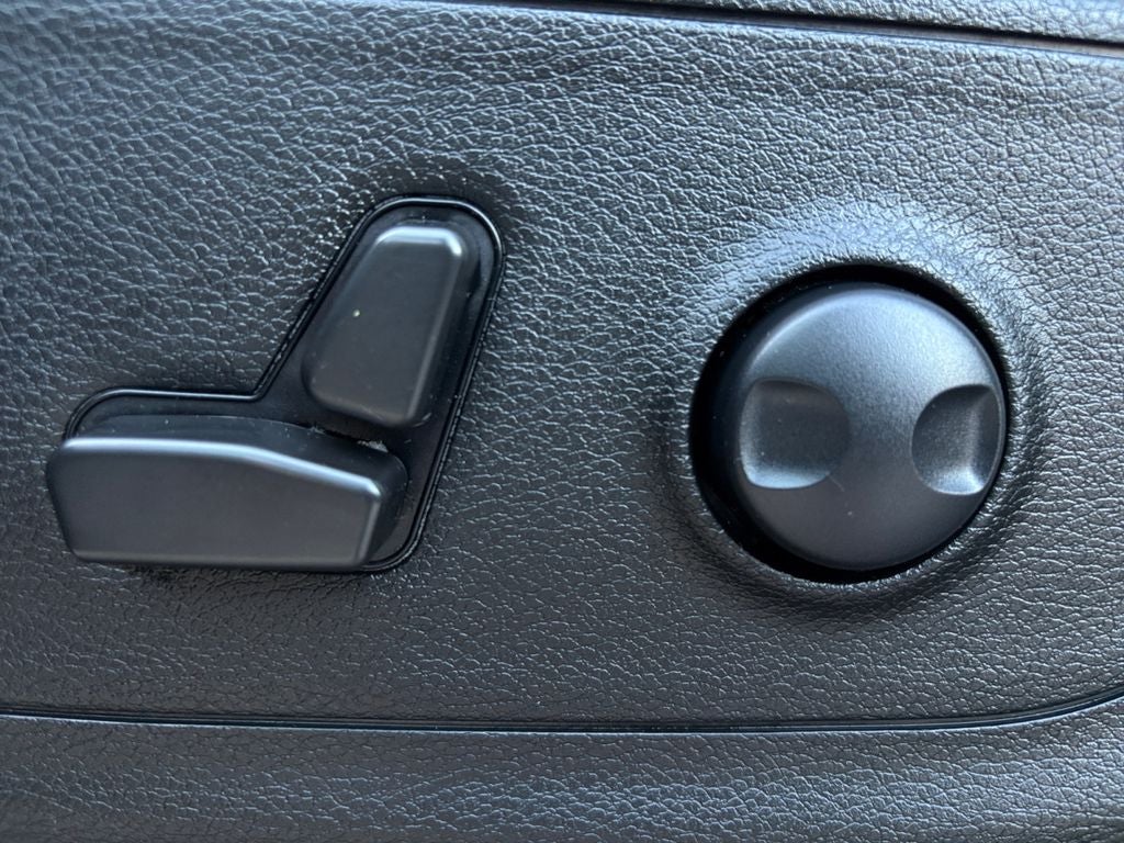 2022 RAM 1500 Big Horn Crew Cab 4x2 5'7' Box