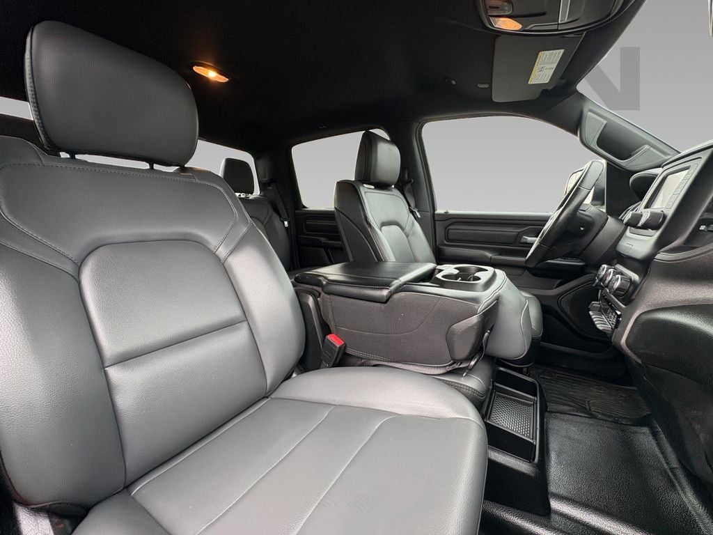 2022 RAM 1500 Tradesman Crew Cab 4x4 5'7' Box