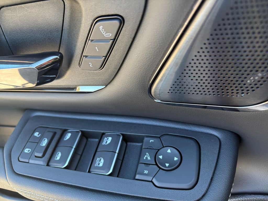 2026 RAM Ram 1500 RAM 1500 LIMITED CREW CAB 4X4 5'7' BOX